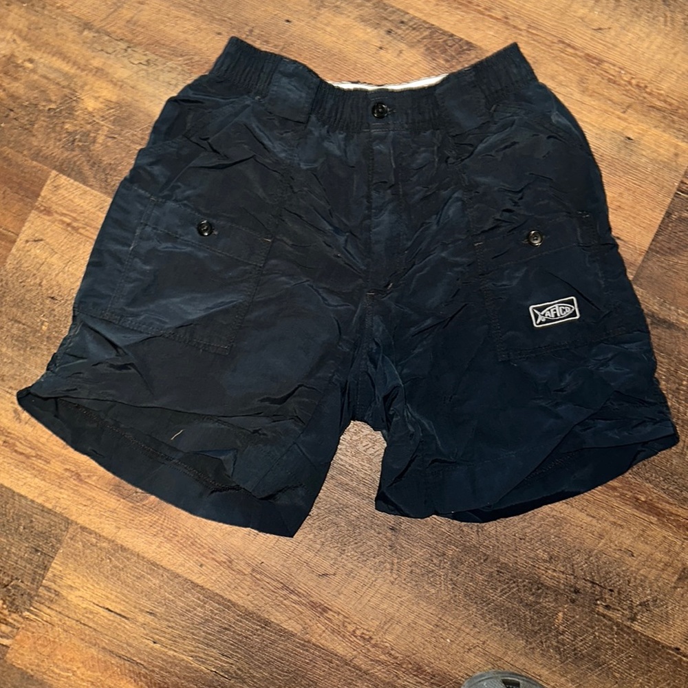 Aftco. Size 30. Men’s black shorts